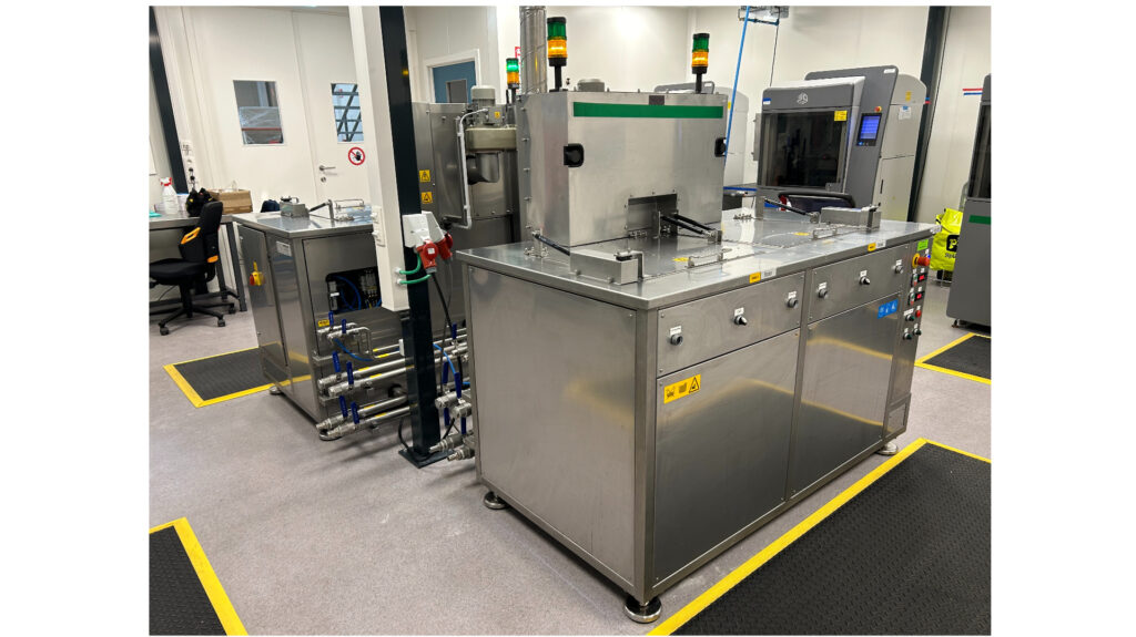 Immersion and / or ultrasonic machines