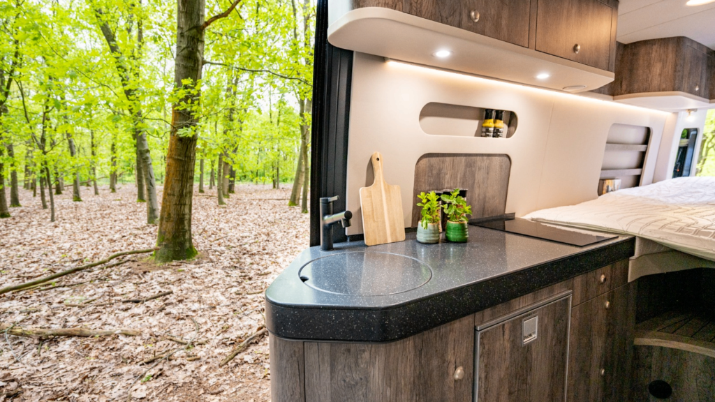 Roadtrip 695L – MB-Sprinter L3, een metertje meer