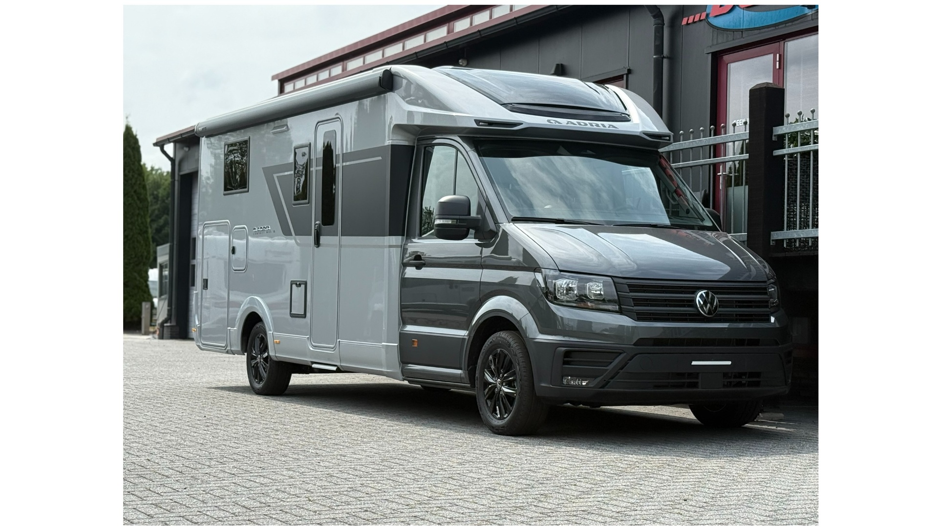 Adria Compact Max DL – Primeur