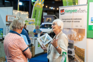 bestemmingen op camperbeurs. acsi kampeerreizen in bestemmingenstraat