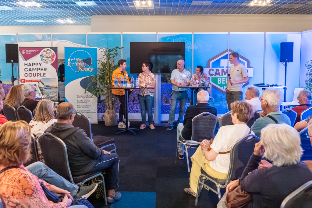 Campertheater met bekende YouTube duo's. Camperpraat