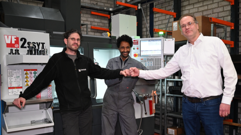 Oplevering hoogwaardig supersnel bewerkingscentrum