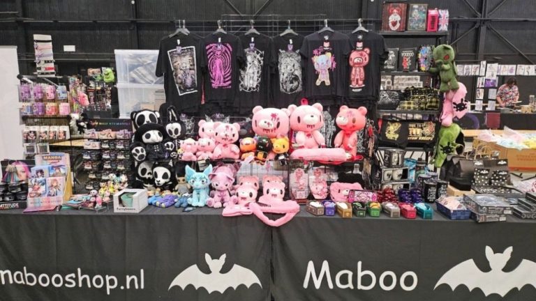 Brands: Killstar, Banned, Vampirefreaks, Gloomy Bear, Rude e.a.