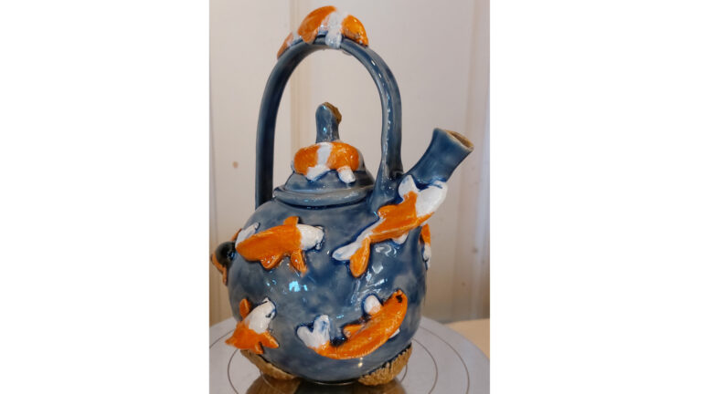 Nieuw! Een theepot met Koi carpers! F13 Dealerhall