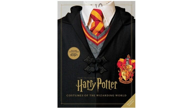 Harry Potter: Costumes of the Wizarding World by Jody Revenson (Author)