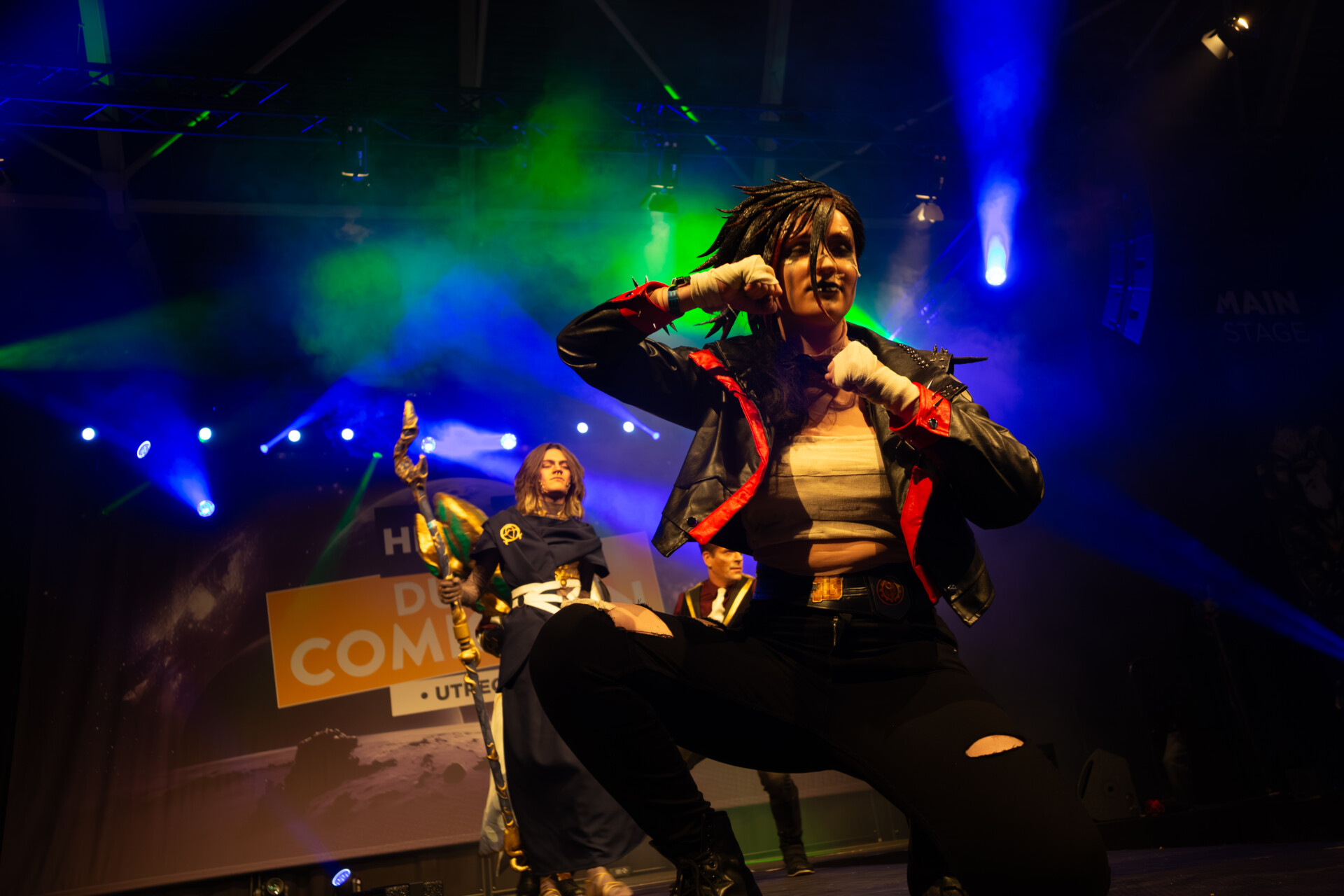 Cosplayer posing on the Cosplay Catwalk during Heroes Dutch Comic Con.