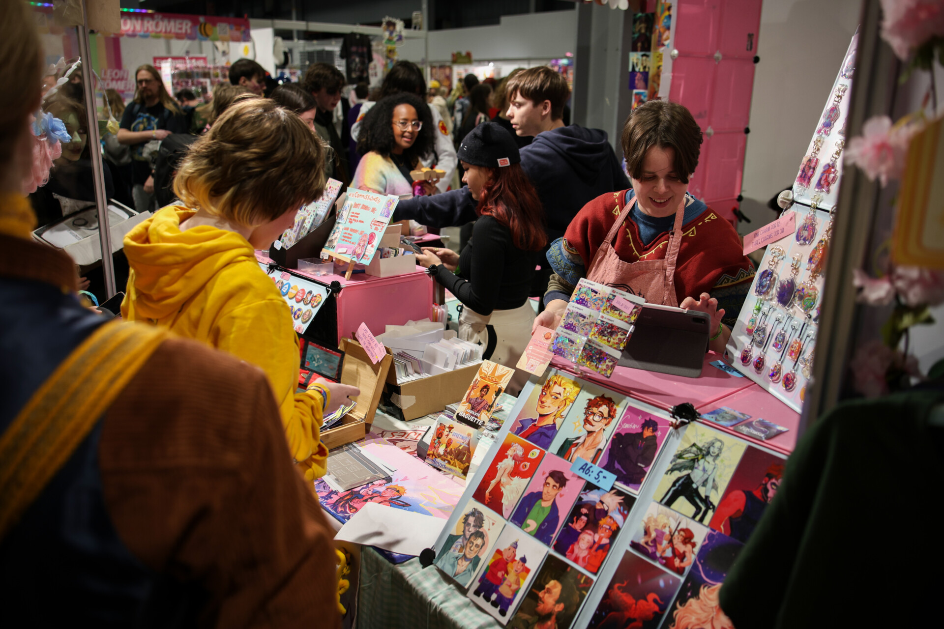 Visitors browsing the Artist Alley at Heroes Dutch Comic Con