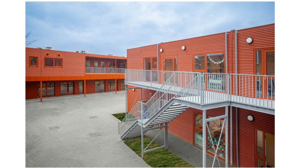 Nieuw schoolgebouw en Multi Functioneel Centrum voor OC Nieuwe Vaart in Gent