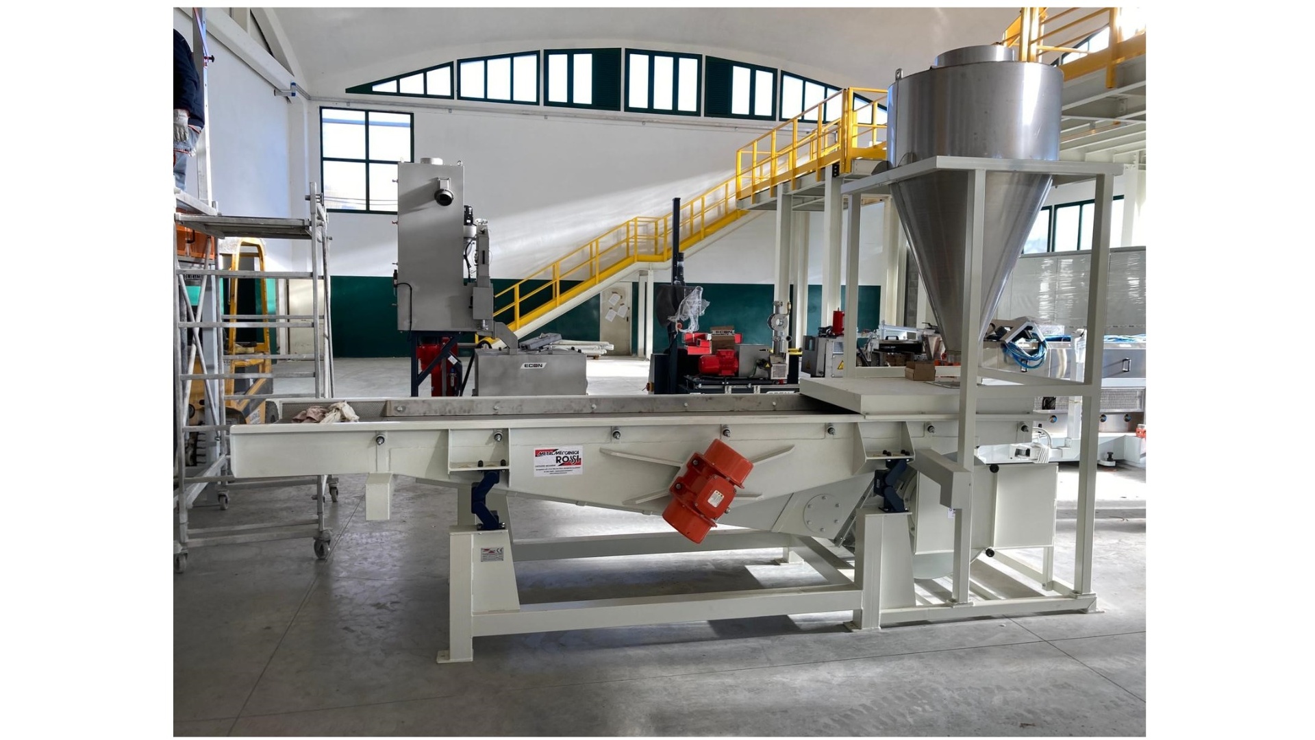 Vibrating floor SOLIDS Parma