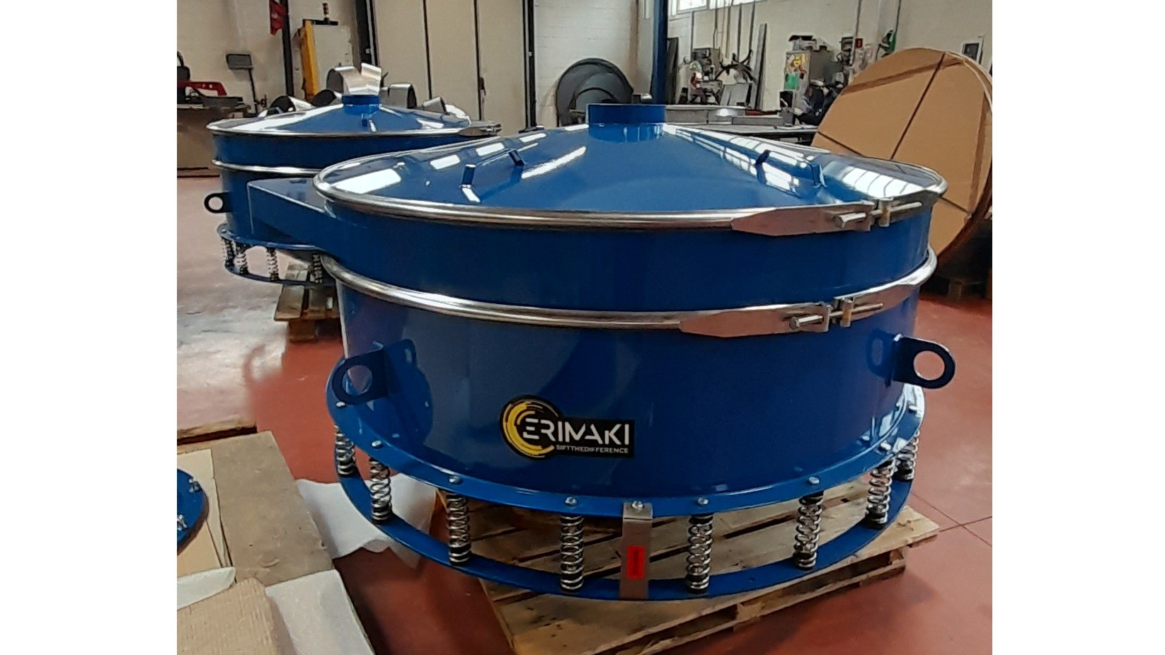 DIRECT DISCHARGE WITH CENTRAL MOTOR