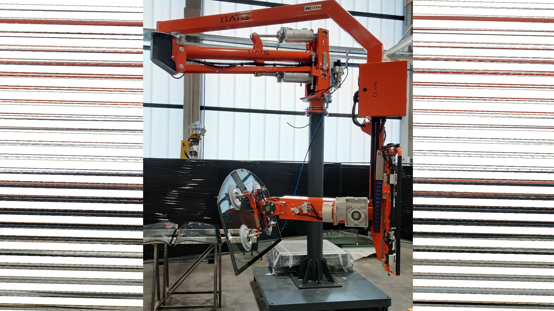 Pneumatic ATIS Mirus 300 with suction cups tool