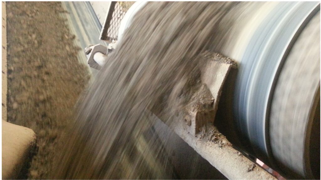 RASKIA CLEANERS FOR CONVEYOR BELTS