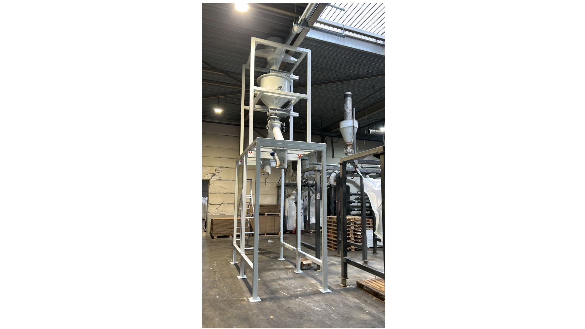 Big bag loading station