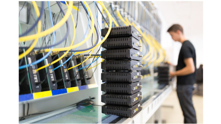 Use Case Field Service – Migration d’infrastructure dans 84 magasins