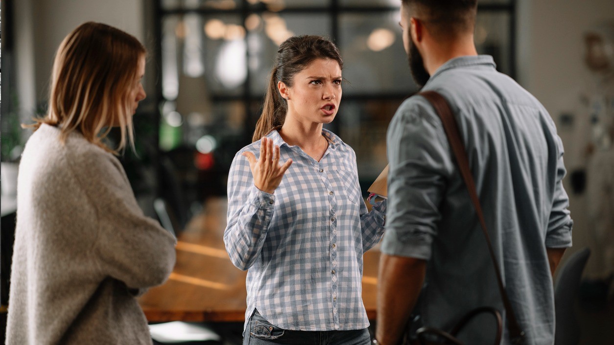 Agression au travail: fournir aux travailleurs un environnement sûr