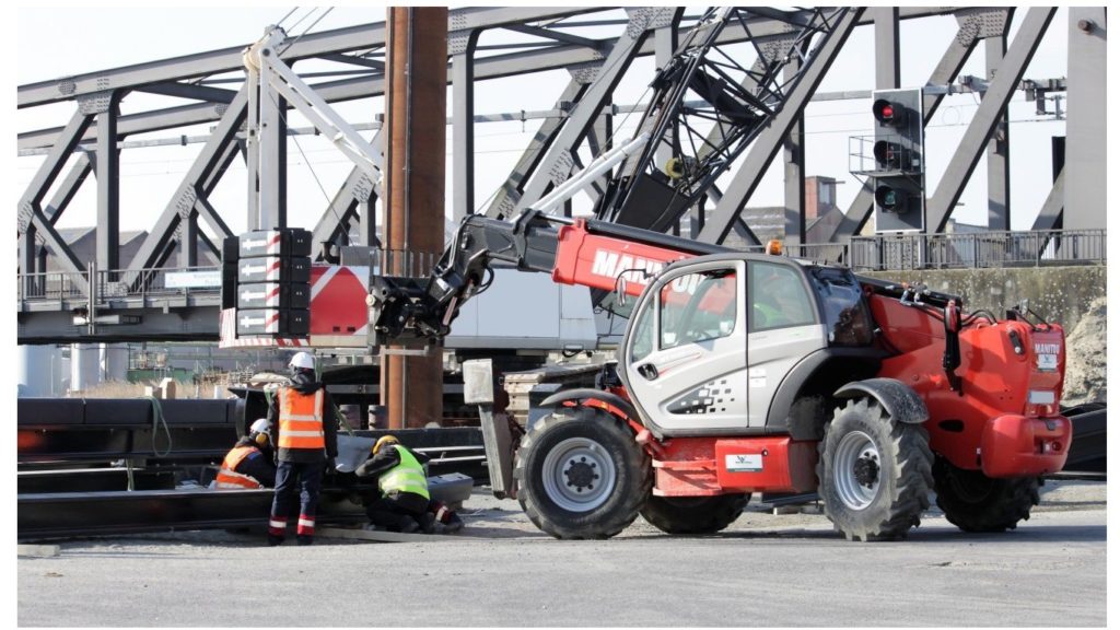 Travailler avec un chariot télescopique rigide IS-003