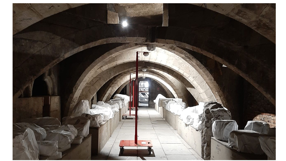 In the restoration phase: the construction site of Notre-Dame is protected against fire risks.