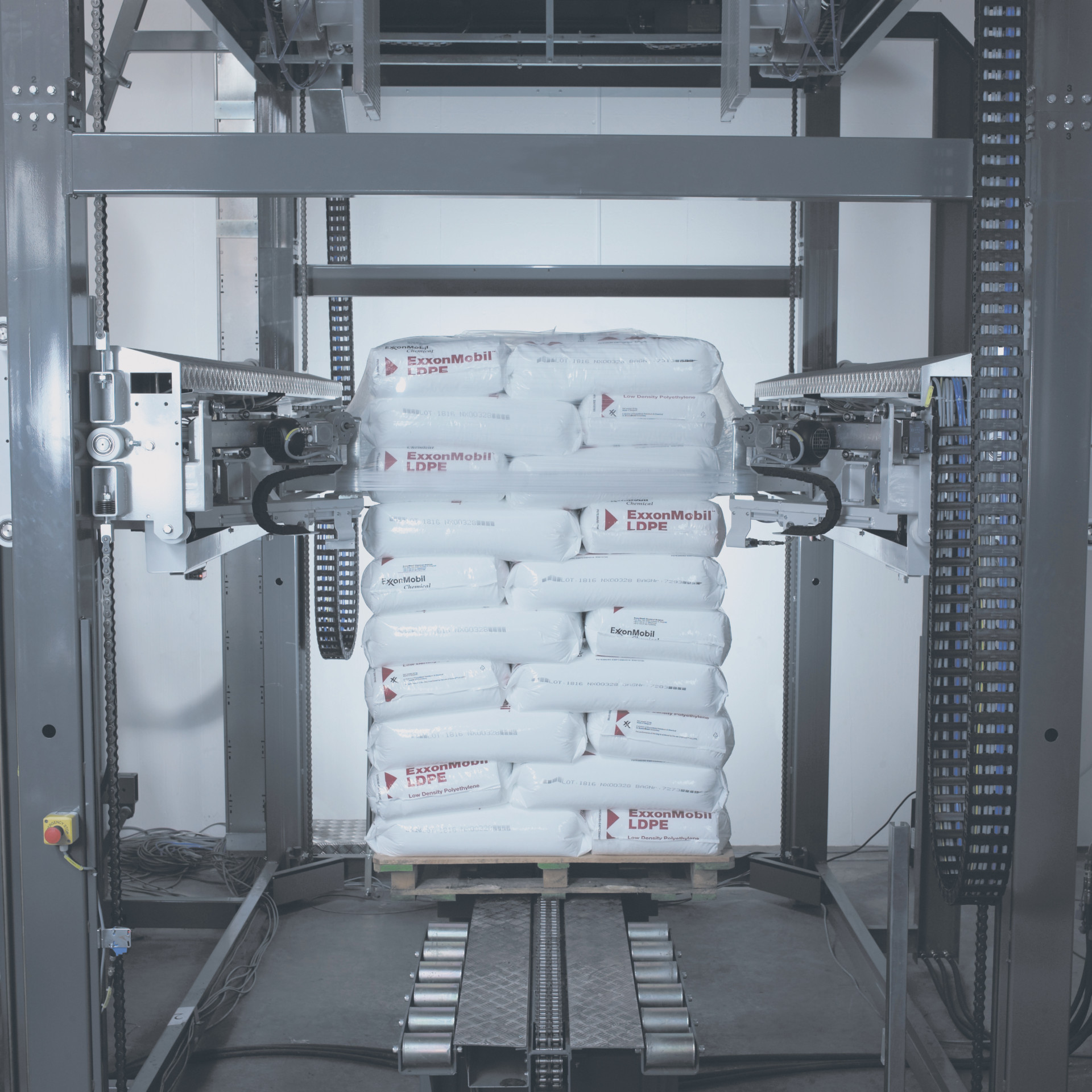 Stretch Hood machines Solids Rotterdam