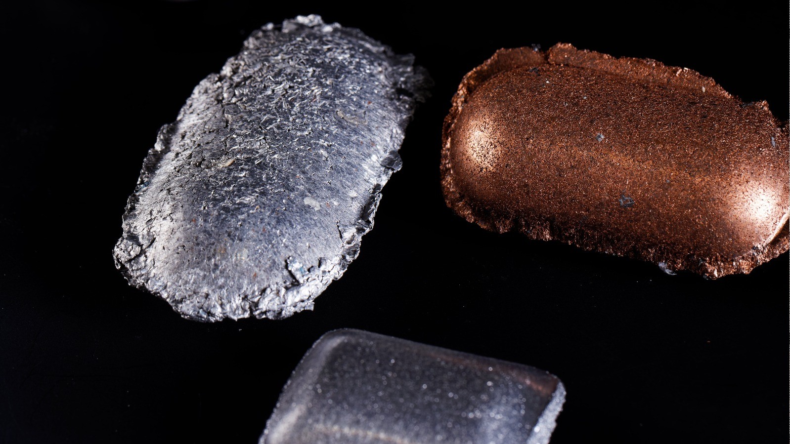 Copper and steel briquettes