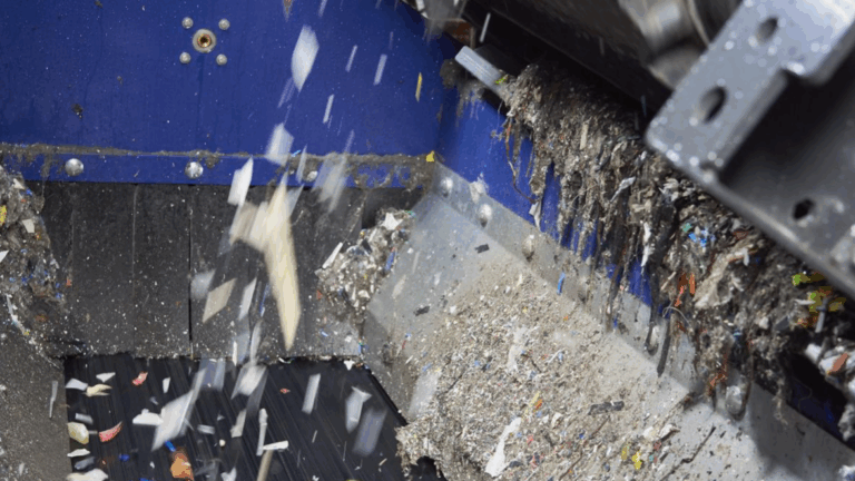 Razendsnel brand detecteren in een balenpers of shredder