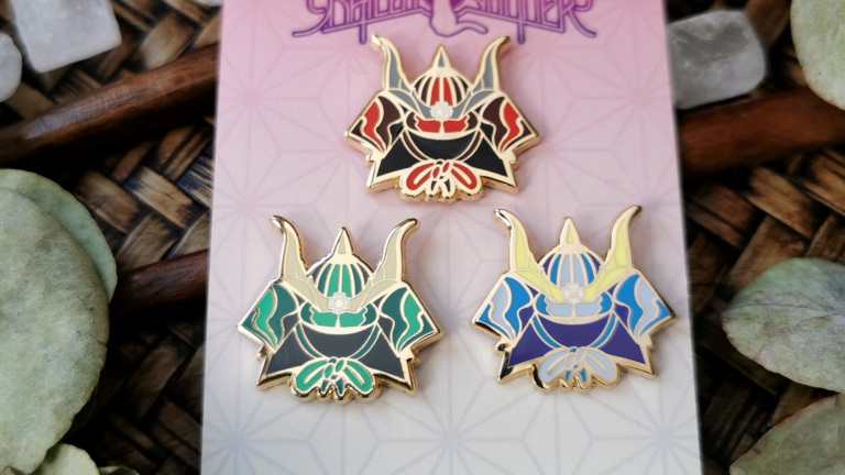 Helmet Mini – Hard Enamel Pin – Gold