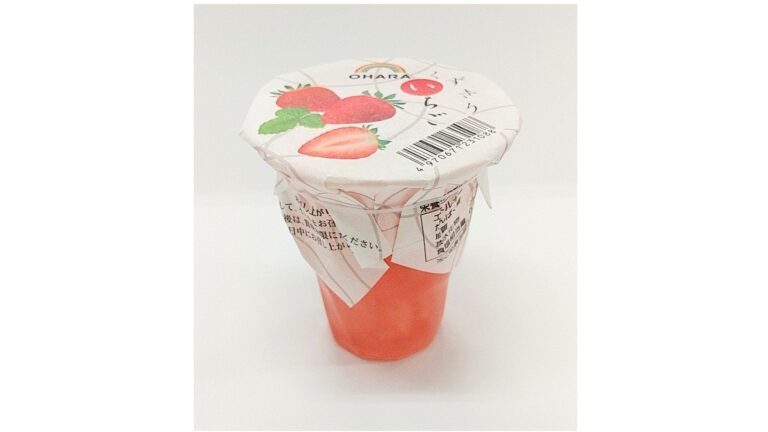 Kuzukiri Noodle Jelly with Ichigo