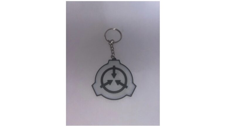 witte scp-sleutelhanger