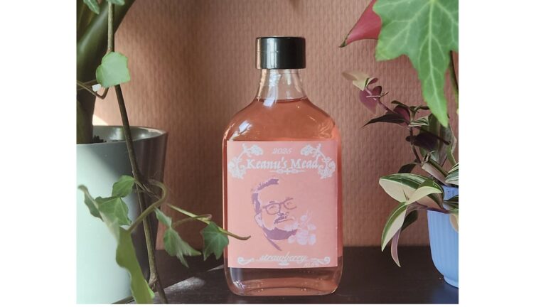 Strawberry Mead Small