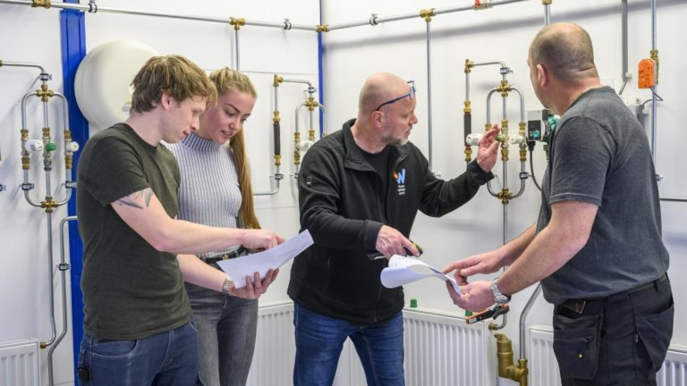 Waterzijdig Inregelen van warmtepomp- en CV installaties