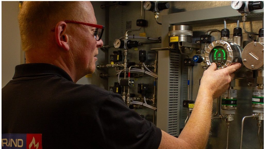 Maatwerk sample systeem: Stikstofbewaking voor Opslagsilo’s met Verontreinigde Actieve Kool