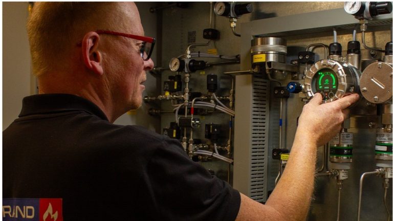 Maatwerk sample systeem: Stikstofbewaking voor Opslagsilo’s met Verontreinigde Actieve Kool