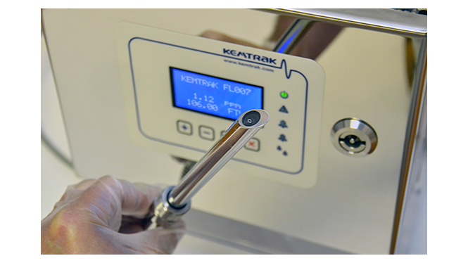 Kemtrak FL007 Industrial Fluorescence and turbiditimeter for the measurement of oil in water