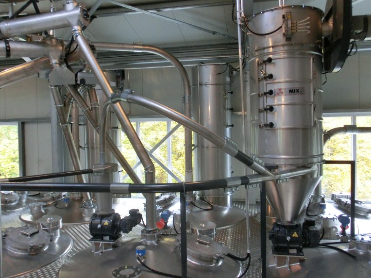 Pneumatic conveying systems