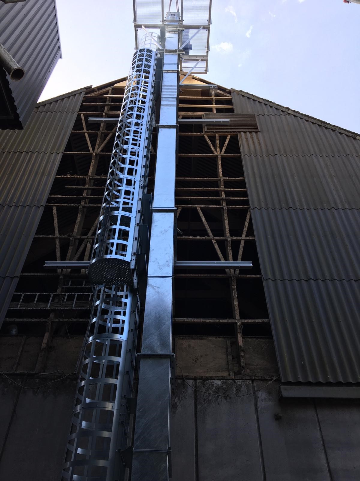 Bucket elevator