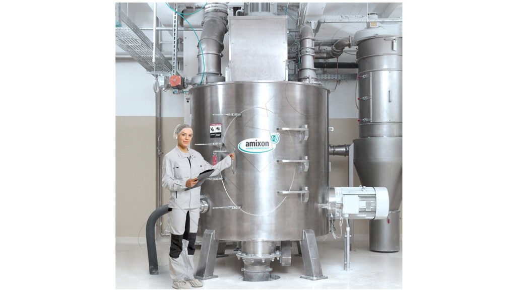 Vertical single-shaft mixer