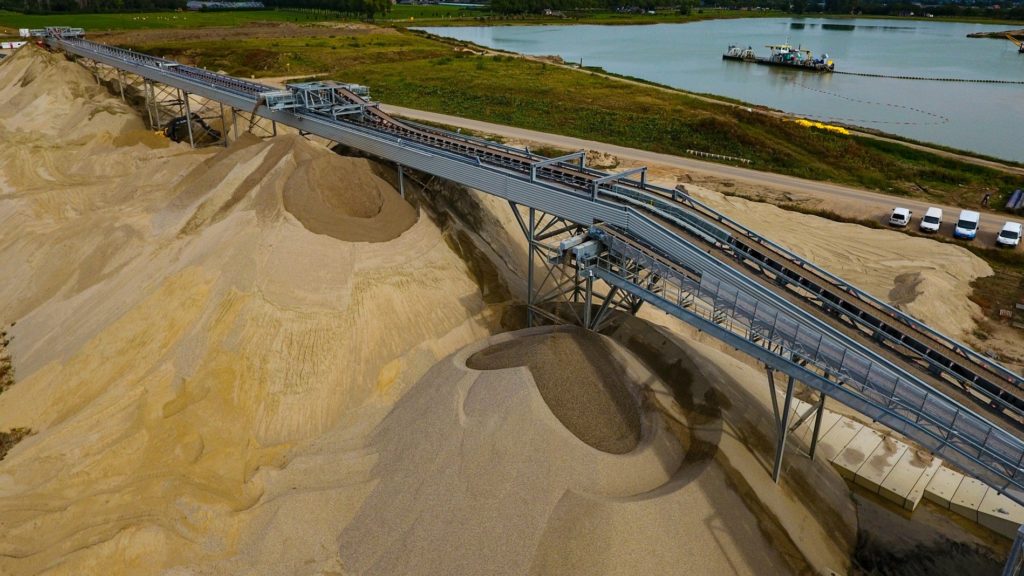 Unieke zanddepot installatie Geertjesgolf