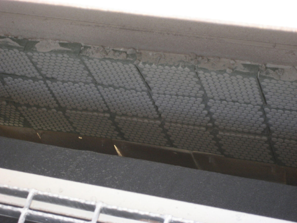 Kryptane® Urethane magnetic wear liners