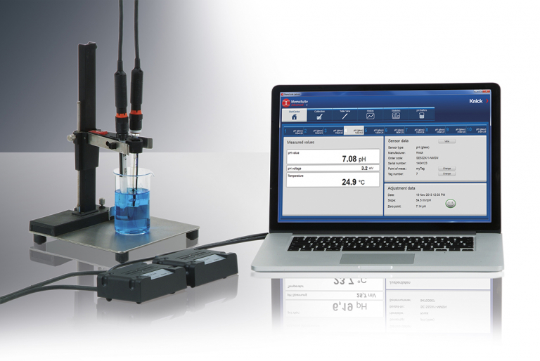 Digital MemoSens electrodes for liquid analysis