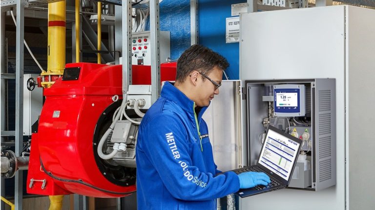 Innovative compact silica and phosphate analyzer.