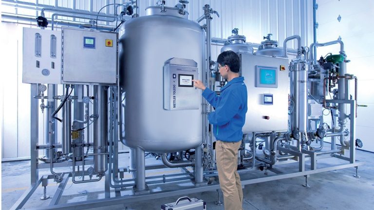Fast bioburden analyser for real-time microbial detection.
