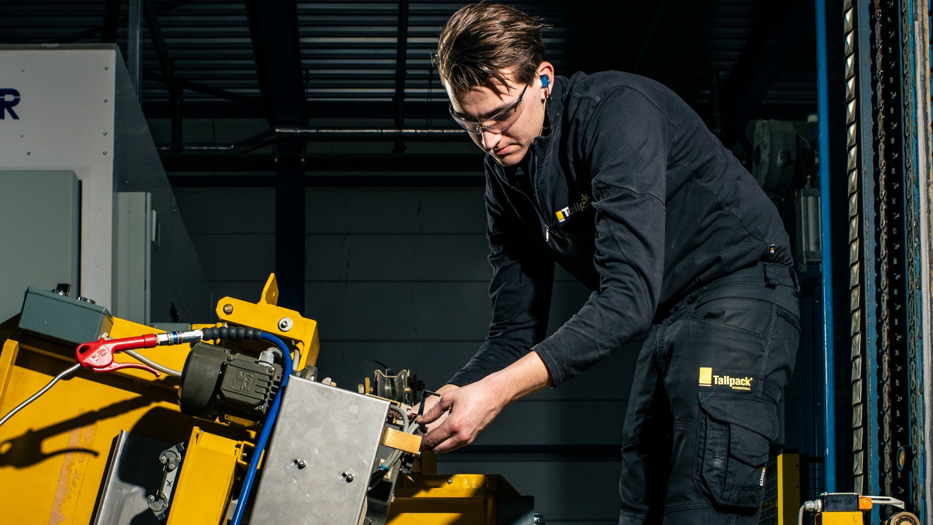 Service Engineer