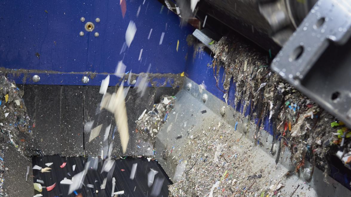 Razendsnel brand detecteren in een balenpers of shredder