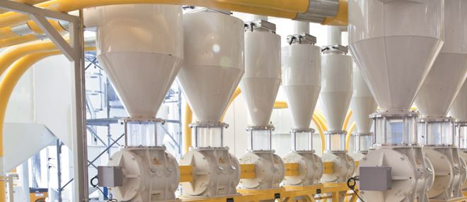 Cyclonen van hoge kwaliteit in eigen huis