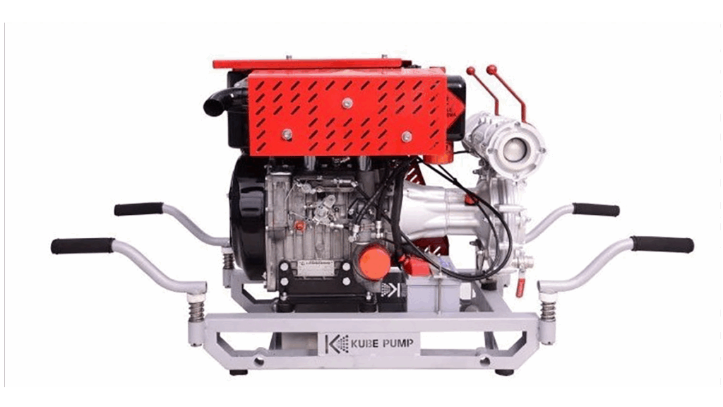 De lijn unieke krachtpatser pompen van fabrikant KUBE, bestaat uit drie compacte uitvoeringen, leverbaar met benzine of diesel motor.