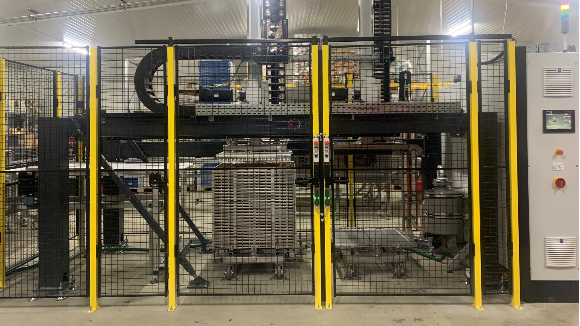 3-axis handling with X-Z-Z axes