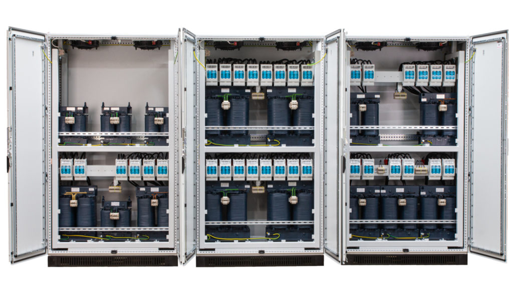 transformers, three-phase with housing and safety components (for example)