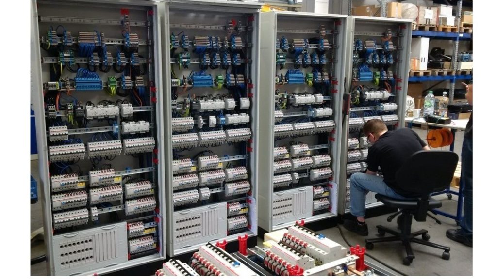 Schaltanlagenbau und -planung