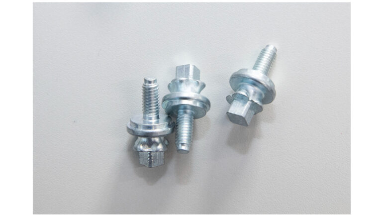 SISTEMAS ELEVALUNAS AUTOMOCIÓN – INSERTOS ROSCADOS PARA SOBREMOLDEAR – ESTAMPACIÓN