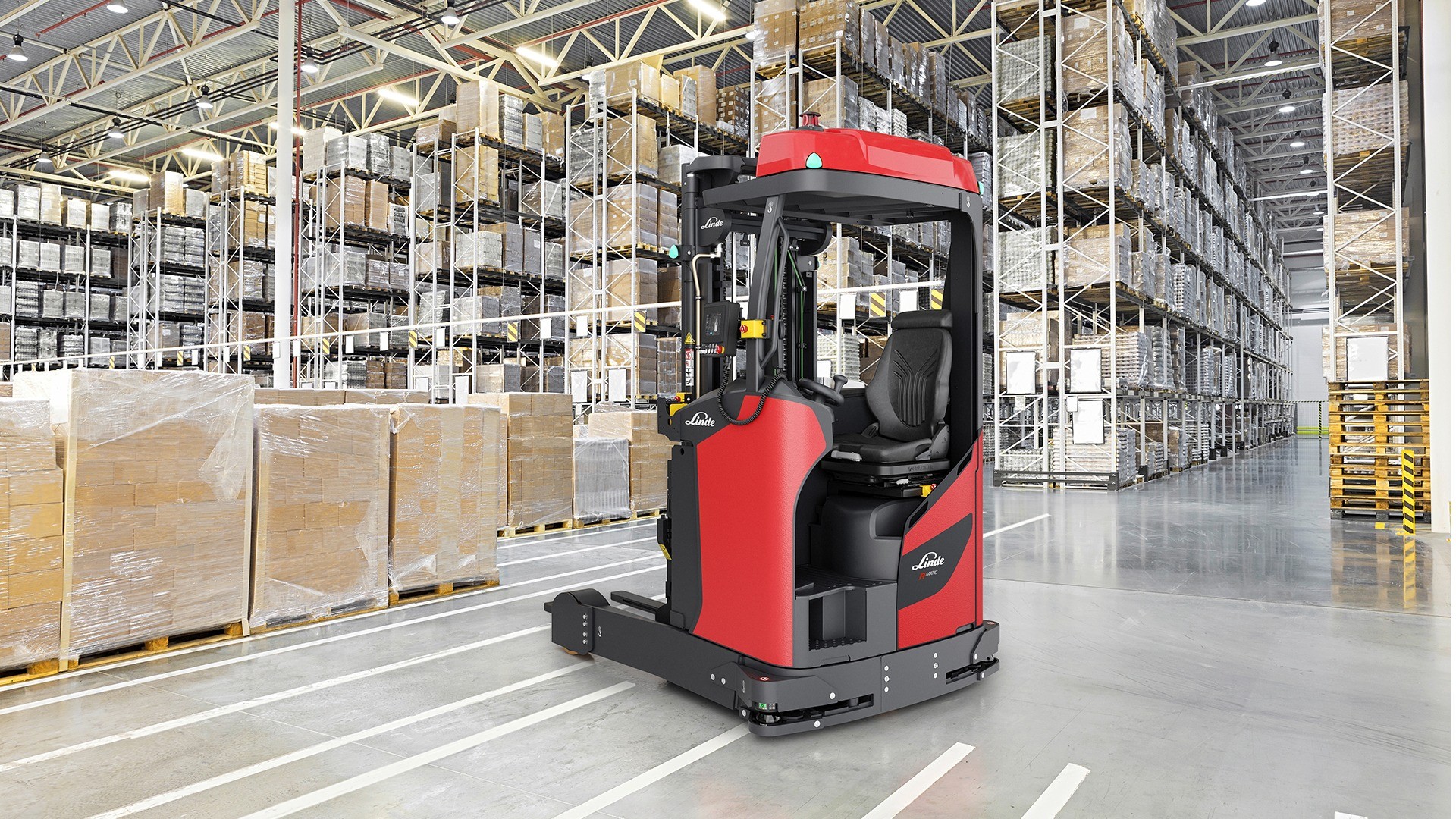 Autonomer Schubmaststapler R-MATIC