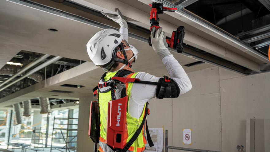 Klanten positief over gebruik Exoskelet vab Hilti